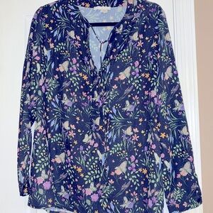 Woman’s floral & butterfly blouse Med
